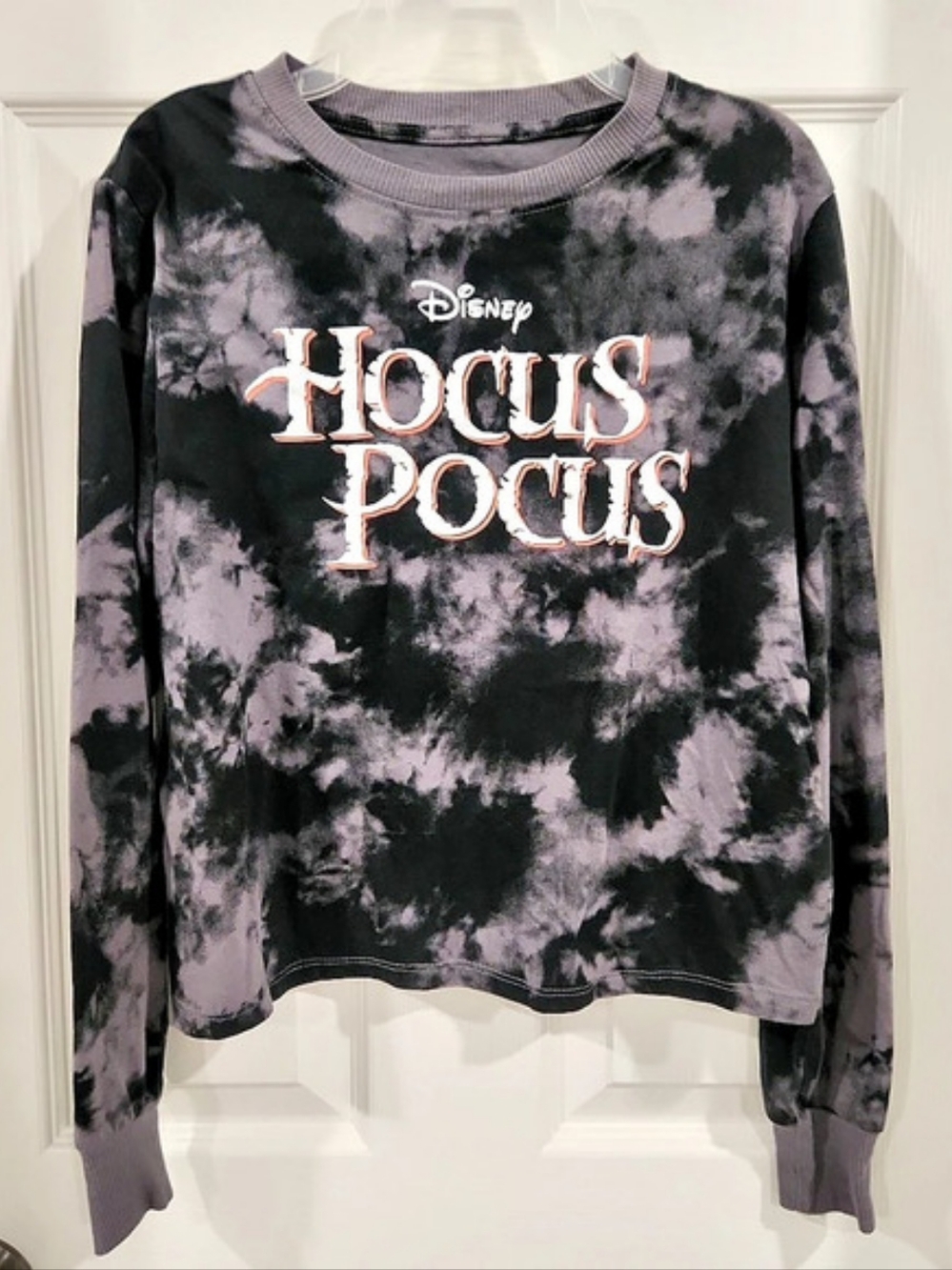 Disney Hocus Pocus Tie-Dye Long Sleeve Tee in Black & Purple Size Small Like **